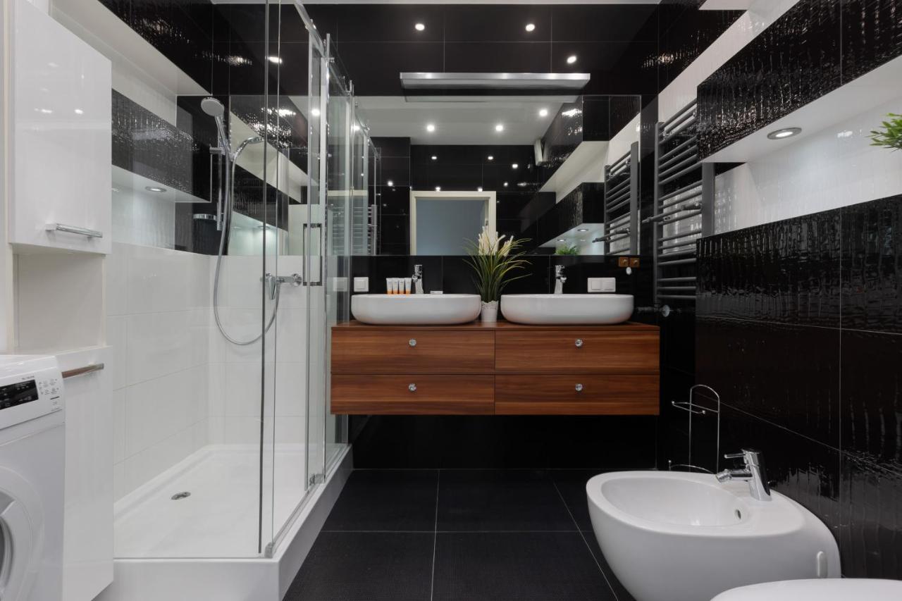 Warsaw Silver Residence By Renters Prestige Exterior photo